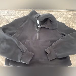 M/L lululemon Scuba—without hood
